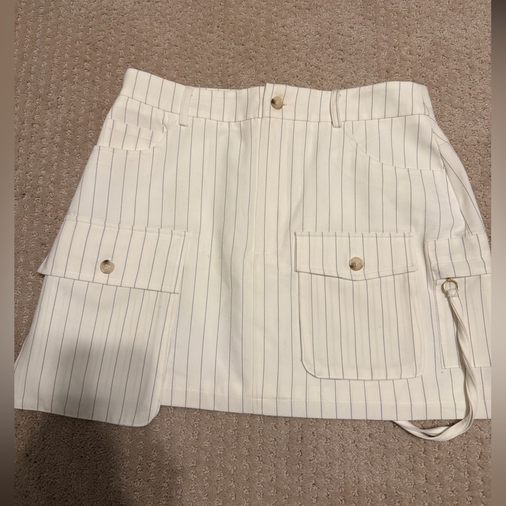 Walter Baker White Pinstripe Cargo Mini Skirt Size 6 Utility Chic